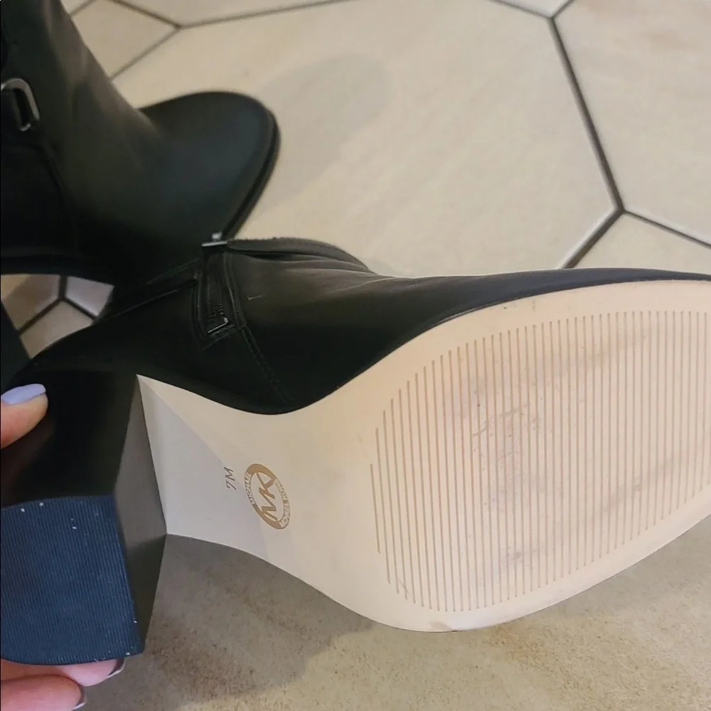 Michael Kors brand new leather ankle boots (Women) - Picture 6 of 7